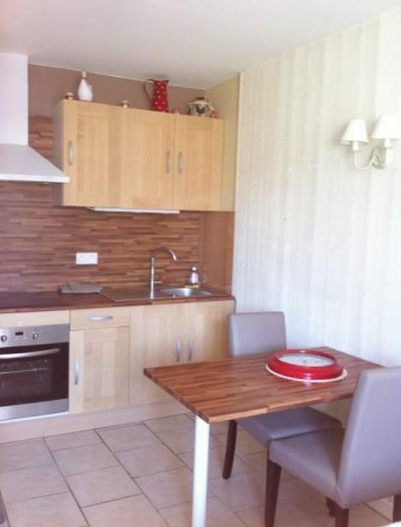 Au 14 Honfleur Parking Prive Apartment Room photo